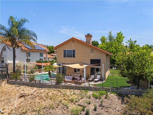 28345 Nicholas, Saugus, CA 91350