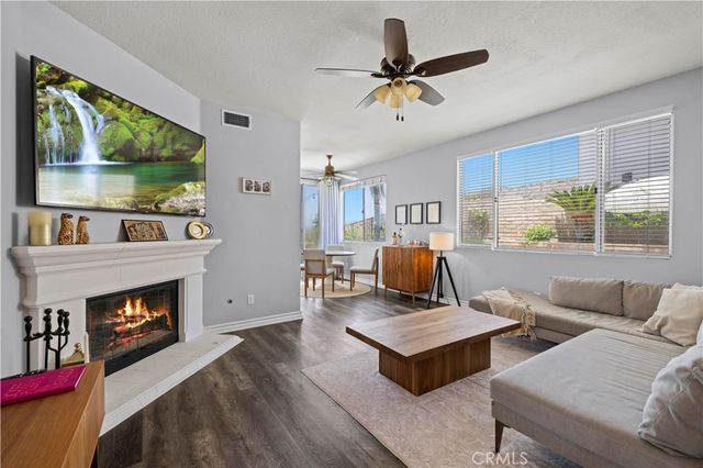 28345 Nicholas, Saugus, CA 91350