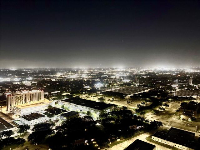 2001 Holcombe Boulevard 3303, Houston, TX 77030