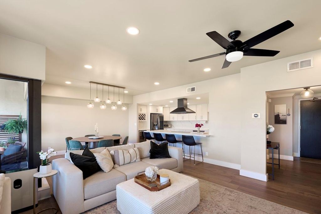 2001 Holcombe Boulevard 3303, Houston, TX 77030