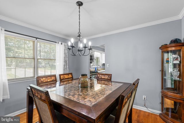 9711 MAGLEDT RD, Parkville, MD 21234
