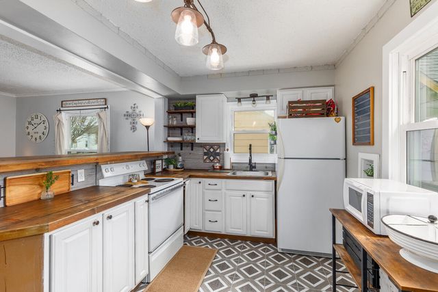 308 W 21st Street, Holland, MI 49423