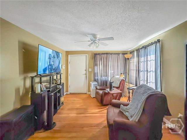 725 FRUIT Street, Savannah, GA 31415