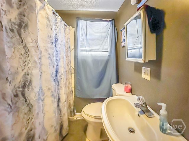 725 FRUIT Street, Savannah, GA 31415