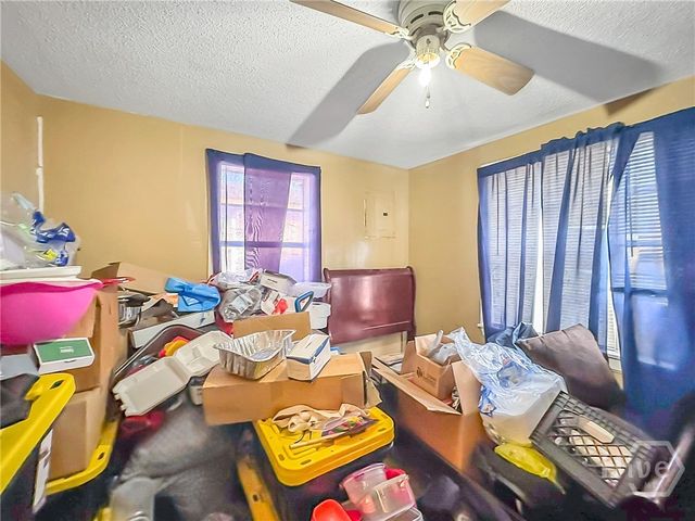 725 FRUIT Street, Savannah, GA 31415