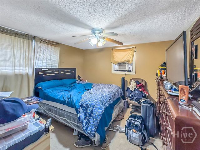 725 FRUIT Street, Savannah, GA 31415