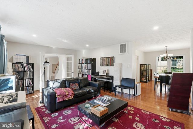 3 SCOTTVIEW CT, Potomac, MD 20854