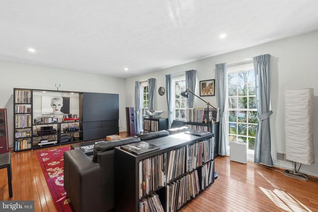 3 SCOTTVIEW CT, Potomac, MD 20854