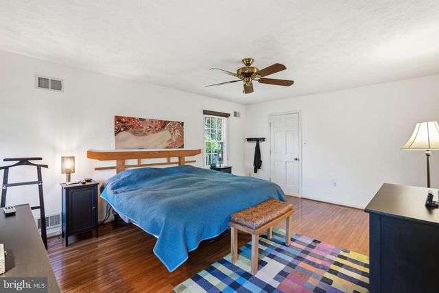 3 SCOTTVIEW CT, Potomac, MD 20854