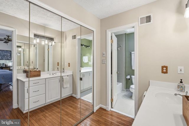 3 SCOTTVIEW CT, Potomac, MD 20854