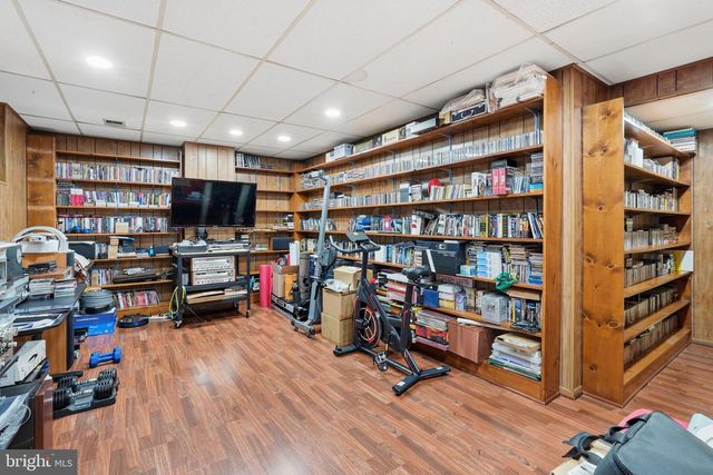 3 SCOTTVIEW CT, Potomac, MD 20854