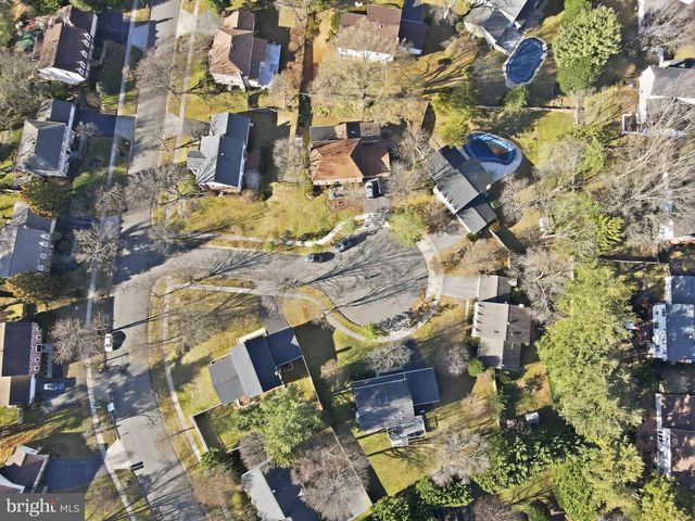 3 SCOTTVIEW CT, Potomac, MD 20854