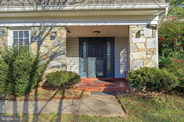 3 SCOTTVIEW CT, Potomac, MD 20854