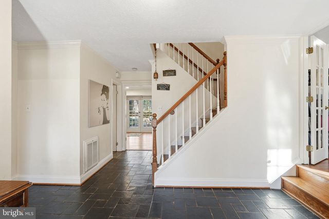 3 SCOTTVIEW CT, Potomac, MD 20854