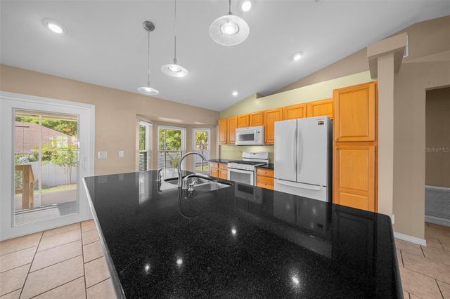 8590 SE 159TH LANE, Summerfield, FL 34491