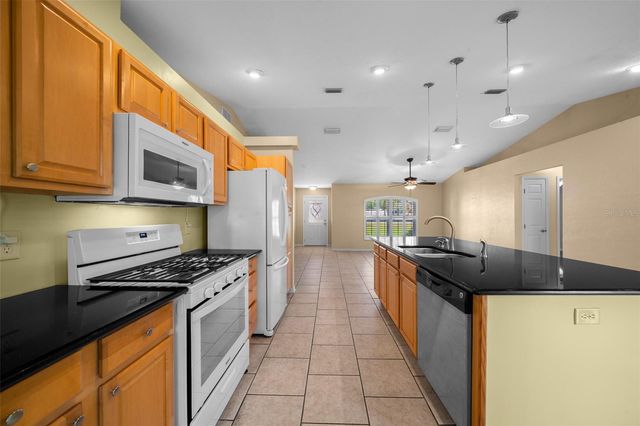 8590 SE 159TH LANE, Summerfield, FL 34491