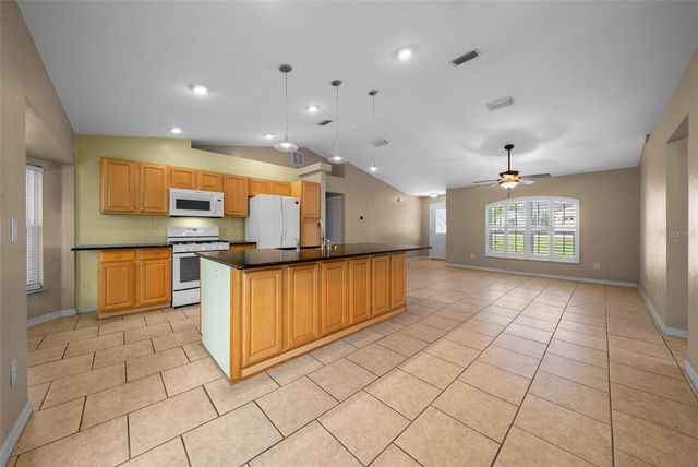 8590 SE 159TH LANE, Summerfield, FL 34491