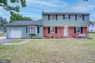 103 S FAIRFIELD DR, Dover, DE 19901