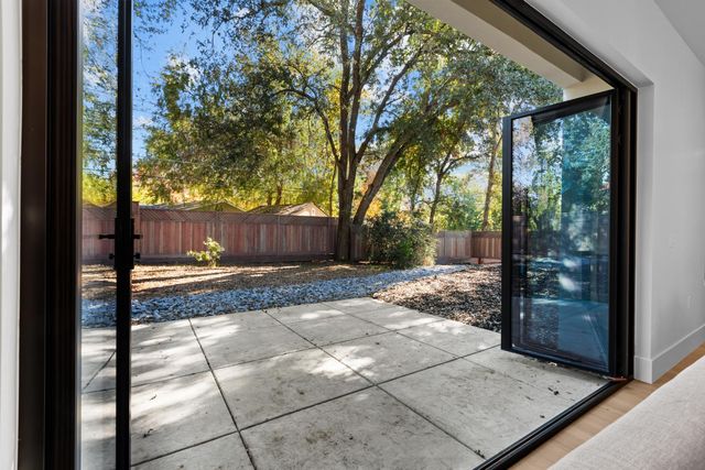 5564 Fetz Ln, Fair Oaks, CA 95628