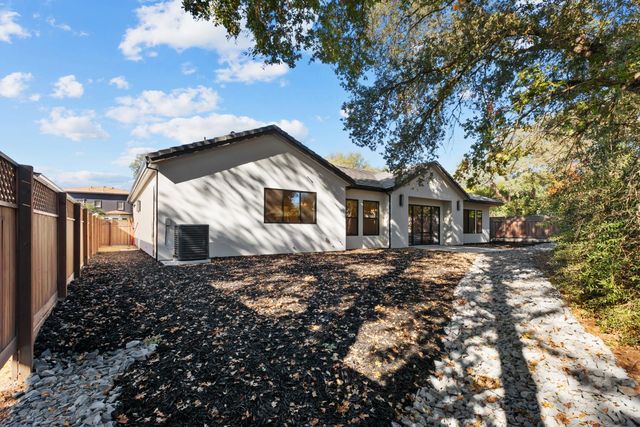 5564 Fetz Ln, Fair Oaks, CA 95628