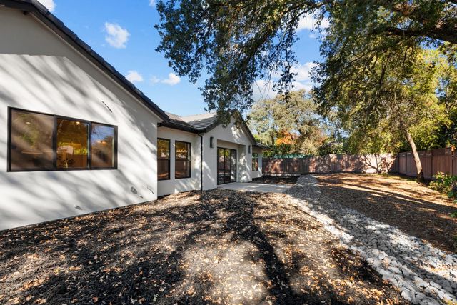 5564 Fetz Ln, Fair Oaks, CA 95628