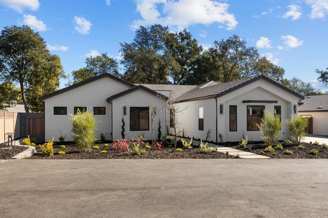 5564 Fetz Ln, Fair Oaks, CA 95628