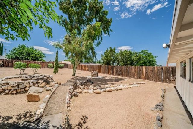 9960 Cottonwood Avenue, Hesperia, CA 92345