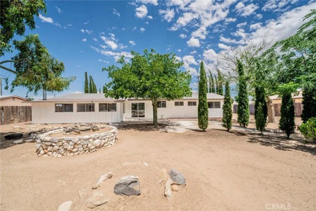 9960 Cottonwood Avenue, Hesperia, CA 92345