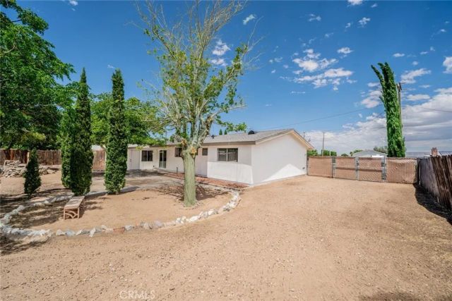 9960 Cottonwood Avenue, Hesperia, CA 92345