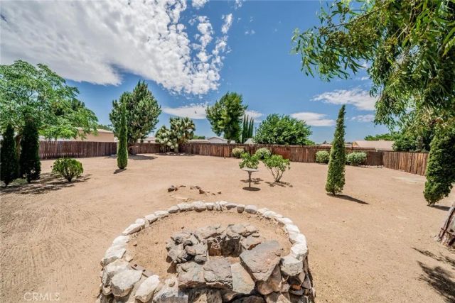 9960 Cottonwood Avenue, Hesperia, CA 92345