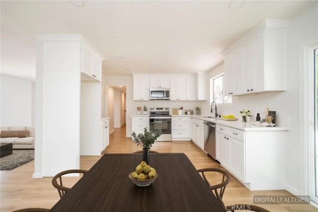 9960 Cottonwood Avenue, Hesperia, CA 92345