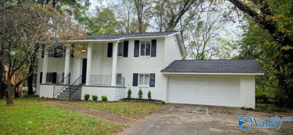 3526 Cindy Street NW, Huntsville, AL 35810