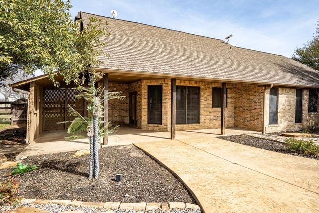 6210 Deer Run Road, Sanger, TX 76266
