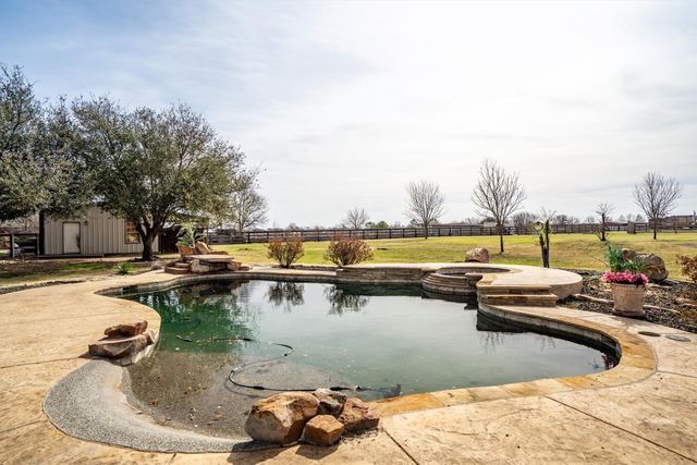 6210 Deer Run Road, Sanger, TX 76266