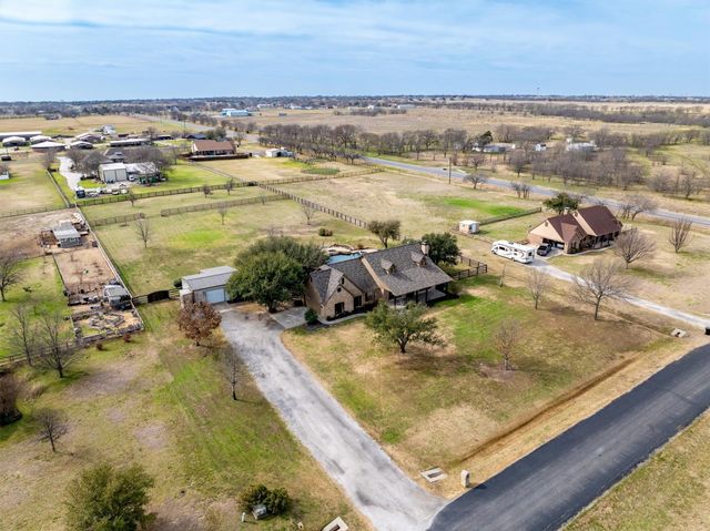 6210 Deer Run Road, Sanger, TX 76266