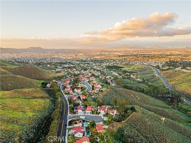 17102 Whispering Brook, Riverside, CA 92503