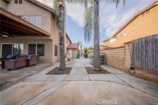 17102 Whispering Brook, Riverside, CA 92503