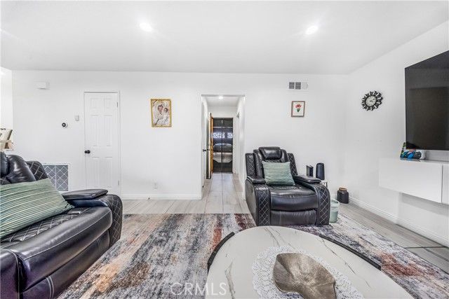 17102 Whispering Brook, Riverside, CA 92503