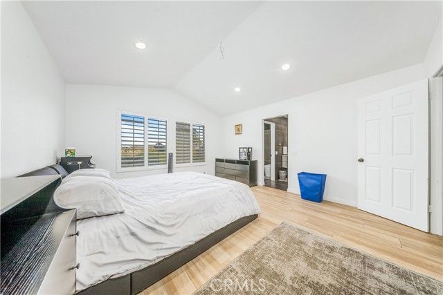 17102 Whispering Brook, Riverside, CA 92503