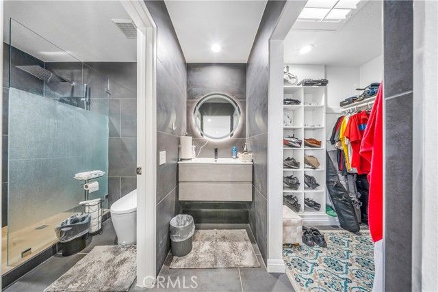 17102 Whispering Brook, Riverside, CA 92503