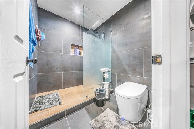 17102 Whispering Brook, Riverside, CA 92503