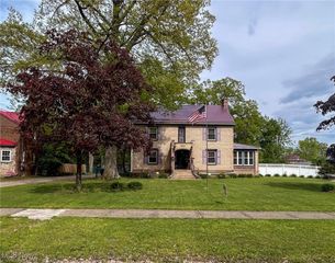 553 Willard Avenue SE, Warren, OH 44483