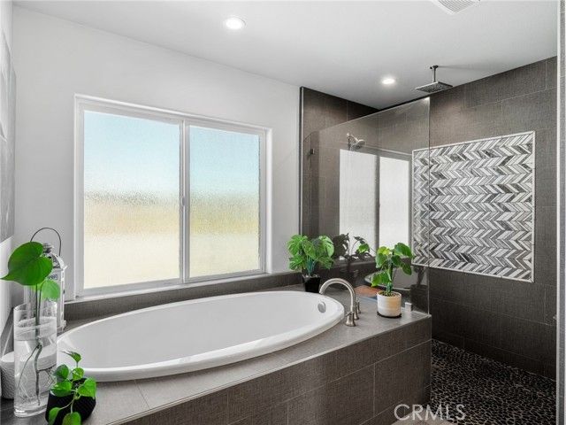 22427 Huasna, Apple Valley, CA 92307