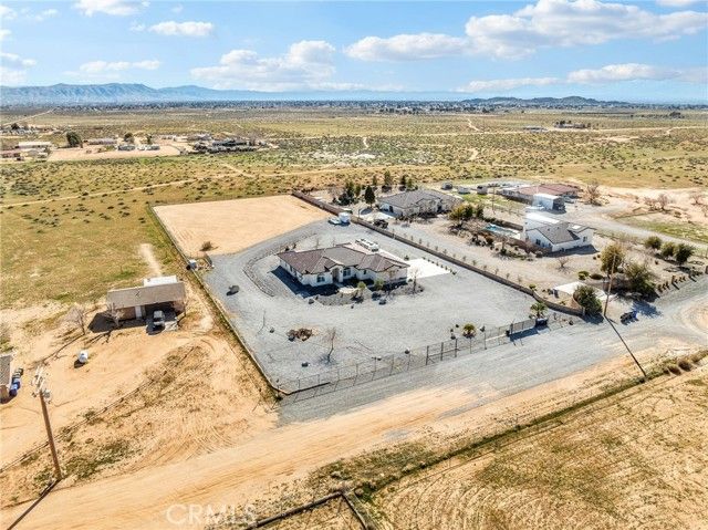 22427 Huasna, Apple Valley, CA 92307