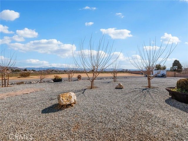 22427 Huasna, Apple Valley, CA 92307