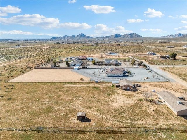 22427 Huasna, Apple Valley, CA 92307