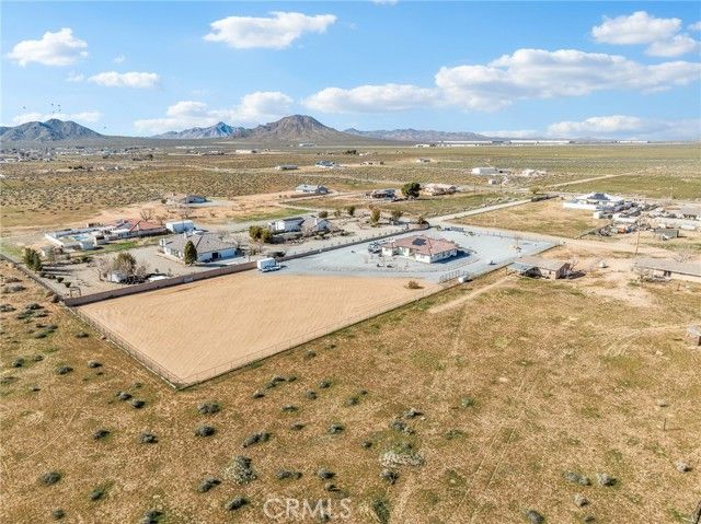 22427 Huasna, Apple Valley, CA 92307