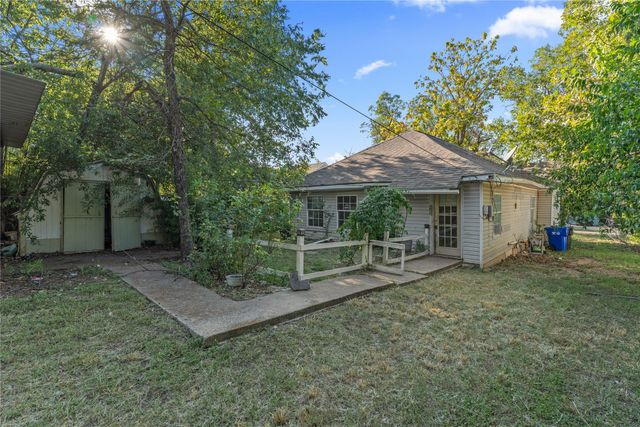 1820 Live Oak Avenue, Waco, TX 76708