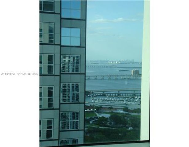 300 S BISCAYNE 2611, Miami, FL 33131