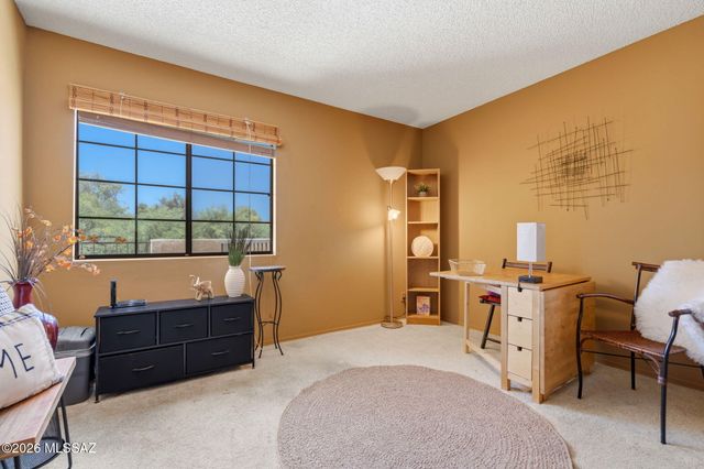 1200 E River Rd Apt G87, Tucson, AZ 85718
